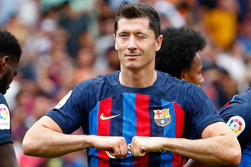 Robert Lewandowski: The Football Phenomenon | Career, Records, and Legacy